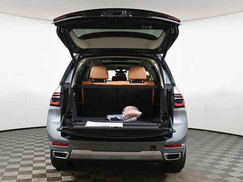 New 2026 BMW X7 xDrive40i AWD/4WD image 38