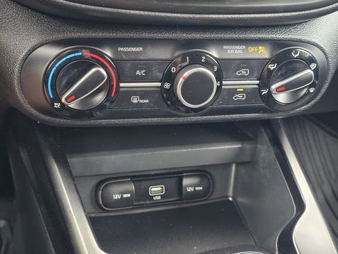 Used 2020 Kia Soul LX FWD image 20