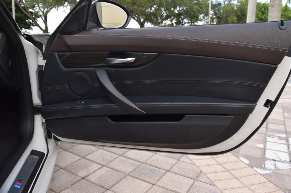 Used 2014 BMW Z4 sDrive35i RWD image 75