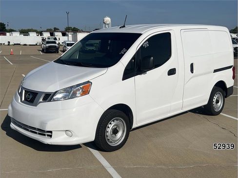 Used 2020 Nissan NV200 S FWD image 1