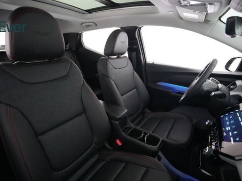 Used 2027 Chevrolet Bolt RS w/ Technology Package FWD image 23