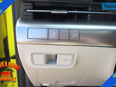 Used 2025 Hyundai Kona SEL AWD/4WD image 14