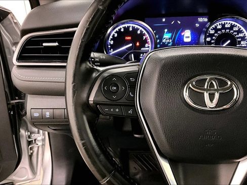 Used 2020 Toyota Camry SE AWD/4WD image 11