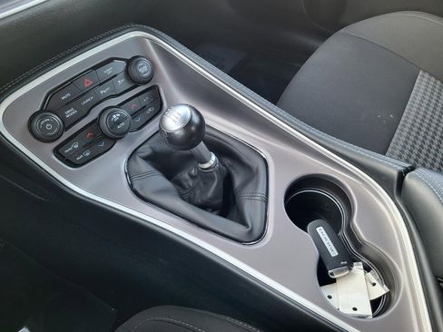 Used 2022 Dodge Challenger R/T Scat Pack w/ Shaker Package RWD image 19