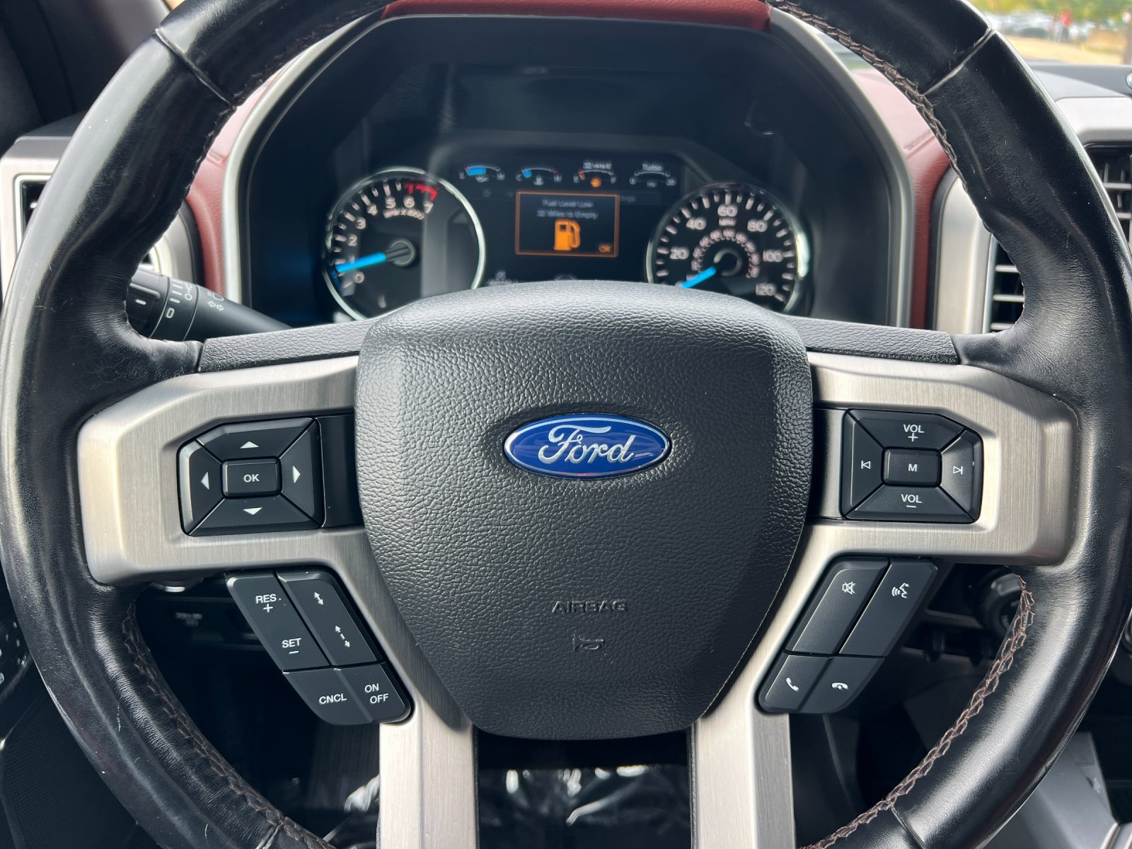 Used 2018 Ford F150 Platinum w/ Equipment Group 701A Luxury RWD image 22