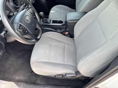 Used 2020 Toyota Tacoma SR AWD/4WD image 22