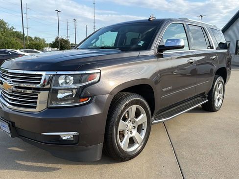 Used 2018 Chevrolet Tahoe Premier AWD/4WD image 3