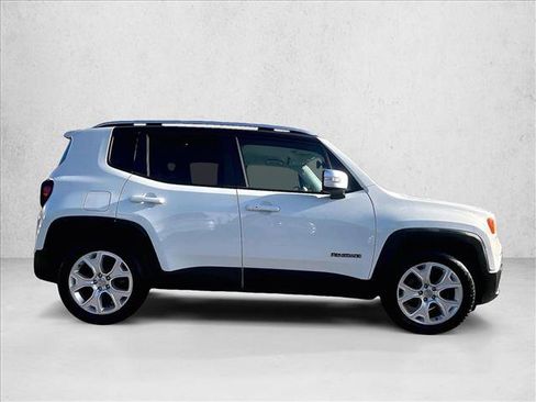 Used 2017 Jeep Renegade Limited image 3