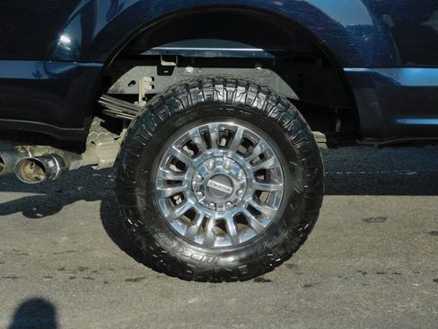 Used 2022 Ford F250 XLT w/ XLT Premium Package image 10