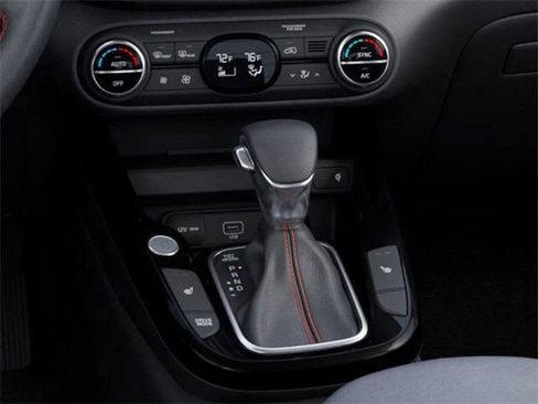 New 2025 Kia Soul GT-Line w/ GT-Line Technology Package FWD image 27
