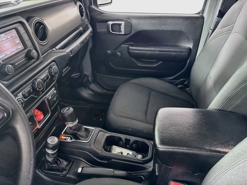 Used 2021 Jeep Wrangler Unlimited Sport AWD/4WD image 22