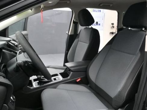 Used 2017 Ford Escape SE w/ Equipment Group 201A AWD/4WD image 25