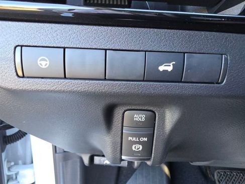 New 2026 Nissan Murano SV image 17