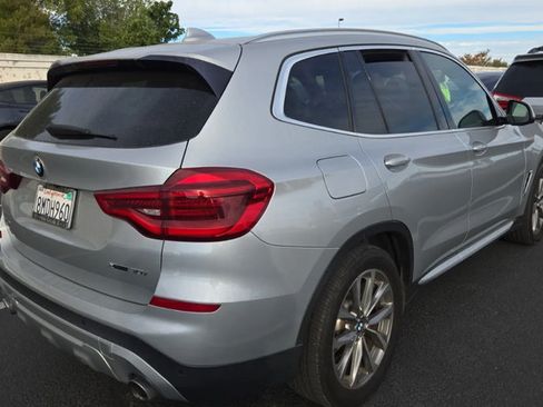 Used 2019 BMW X3 xDrive30i w/ Premium Package AWD/4WD image 2