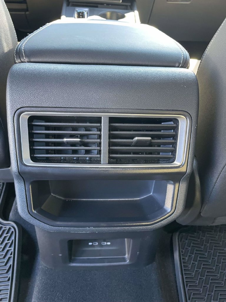 Certified 2026 Volkswagen Atlas Cross Sport SE FWD image 16