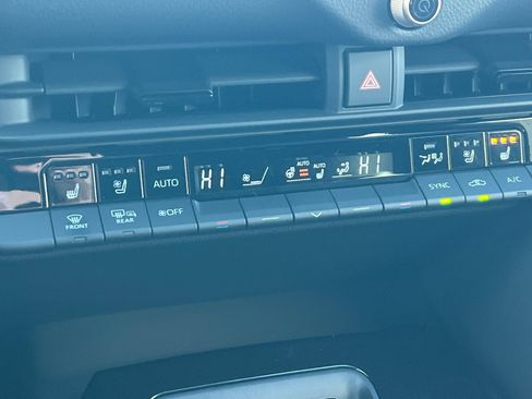 New 2025 Toyota Crown Signia image 17