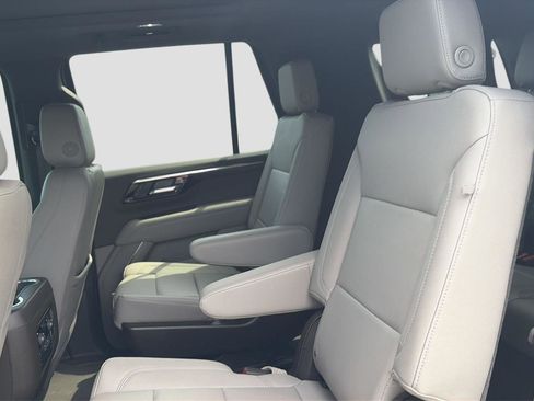 Used 2025 Chevrolet Tahoe LT w/ Comfort Package RWD image 13