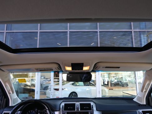 Certified 2021 Lexus GX 460 Luxury w/ Accessory Package image 32