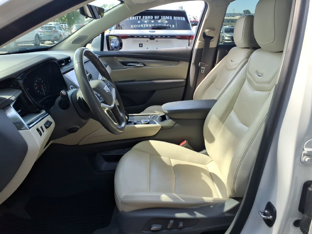 Used 2021 Cadillac XT5 Premium Luxury AWD/4WD image 18