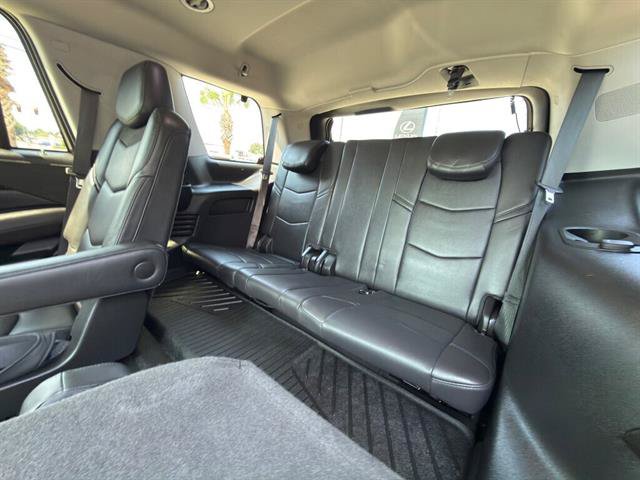 Used 2020 Cadillac Escalade Premium Luxury w/ LPO, Radiant Package RWD image 13