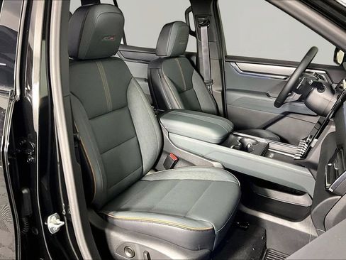New 2026 GMC Acadia AT4 w/ LPO, All-Weather Package AWD/4WD image 12