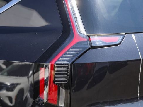 New 2026 Kia EV9 Wind image 18