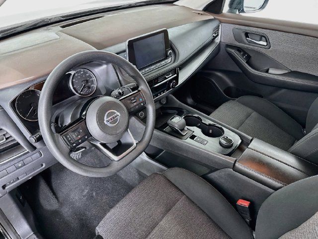 Used 2021 Nissan Rogue SV AWD/4WD image 14