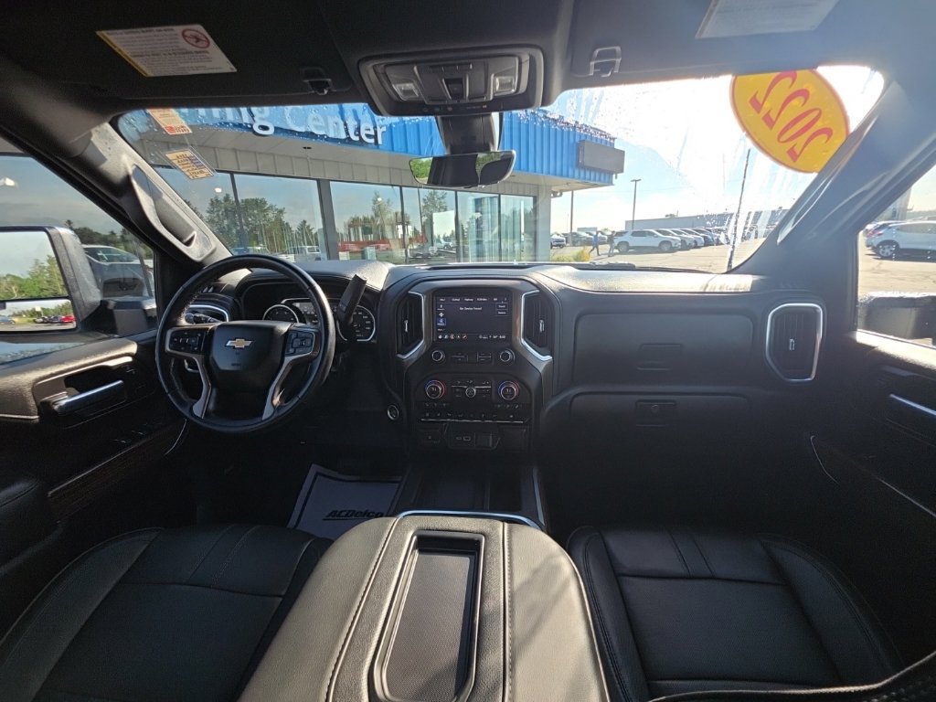 Used 2022 Chevrolet Silverado 3500 High Country AWD/4WD image 20