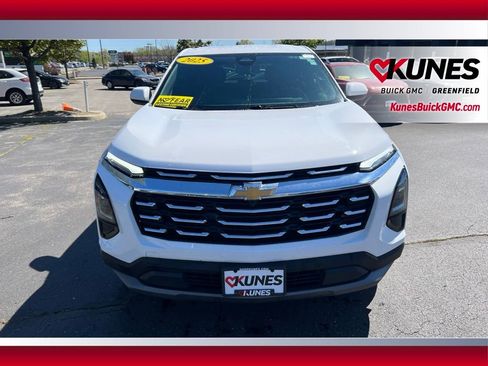 Used 2025 Chevrolet Equinox LT AWD/4WD image 13
