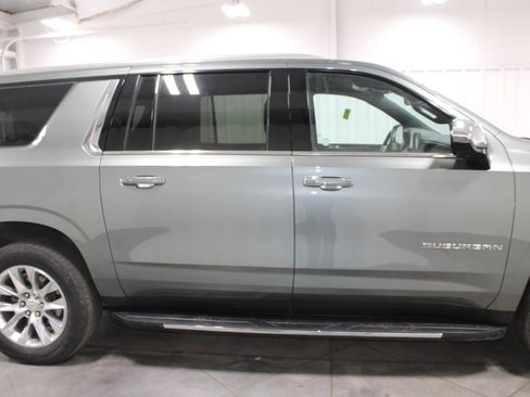 Used 2023 Chevrolet Suburban Premier image 11