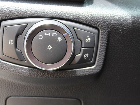 Used 2019 Ford Expedition Limited w/ Equipment Group 301A AWD/4WD image 41