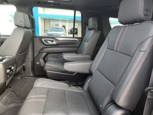 Certified 2023 Chevrolet Suburban RST w/ Luxury Package image 7