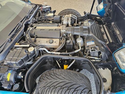 Used 1992 Chevrolet Corvette Convertible RWD image 25