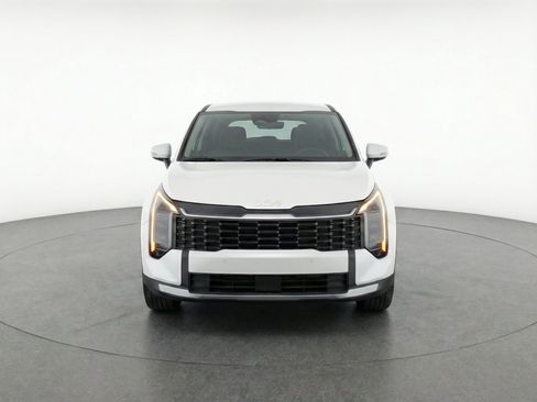 Used 2026 Kia Sportage LX FWD image 2