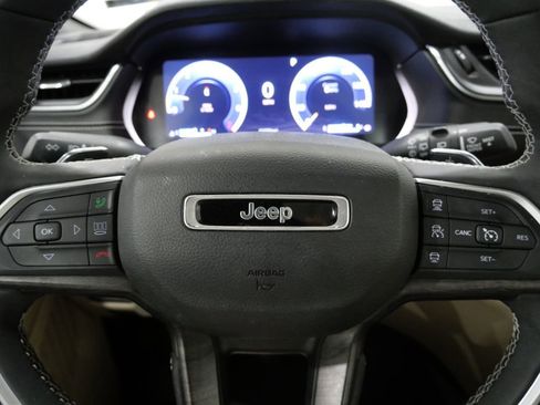 Used 2023 Jeep Grand Cherokee Limited w/ Trailer Tow Package image 19