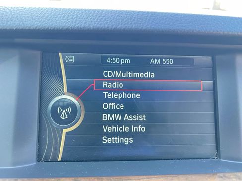 Used 2011 BMW 535i xDrive Sedan image 17