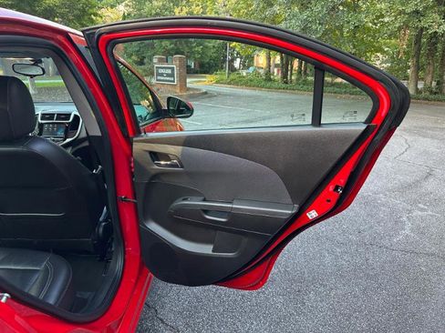 Used 2017 Chevrolet Sonic Premier image 32