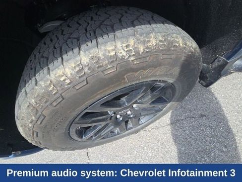 Used 2024 Chevrolet Silverado 1500 Custom w/ Turbomax Blackout Package image 17