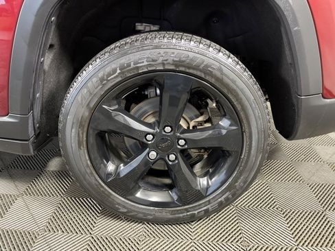 Used 2023 Jeep Grand Cherokee Altitude image 56