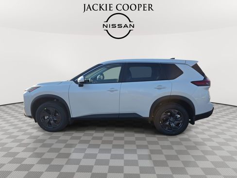 New 2026 Nissan Rogue SV w/ Cold Weather Package FWD image 8