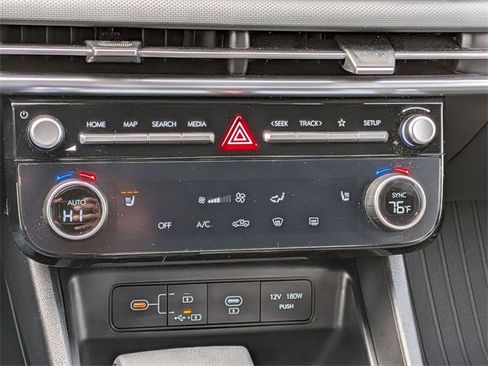 Used 2025 Hyundai Santa Cruz SEL image 25