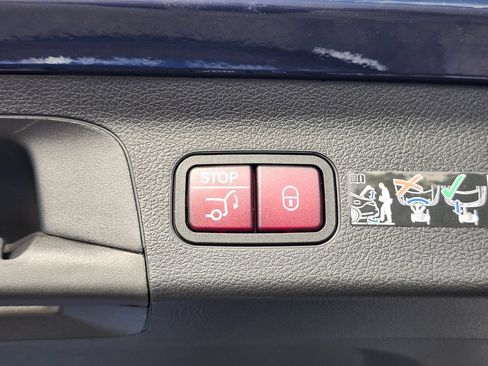 New 2026 Mercedes-Benz GLS 450 4MATIC image 38