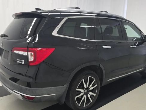 Used 2020 Honda Pilot Touring image 3
