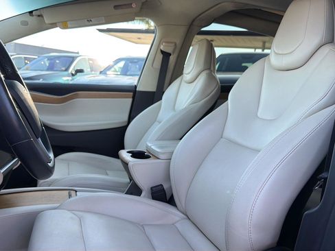 Used 2018 Tesla Model X 100D AWD/4WD image 7