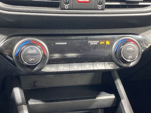 Used 2019 Kia Forte LXS image 16