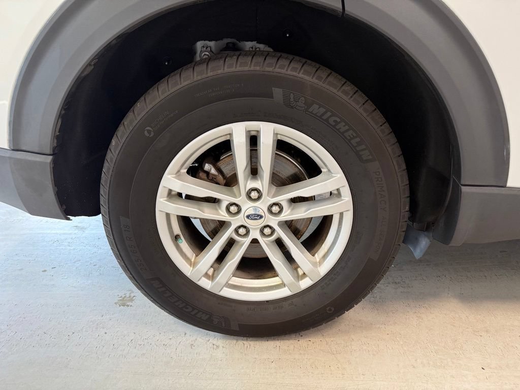 Used 2020 Ford Explorer XLT w/ Equipment Group 202A AWD/4WD image 37