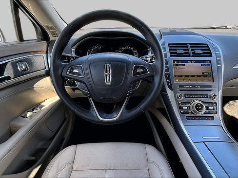 Used 2017 Lincoln MKZ Reserve FWD image 6