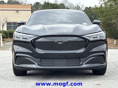 Certified 2025 Ford Mustang Mach-E Premium image 35