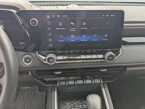 Used 2024 Chevrolet Colorado Z71 w/ Z71 Convenience Package 2 image 19