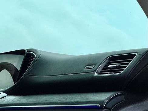 Certified 2026 Mercedes-Benz GLS 450 4MATIC image 23